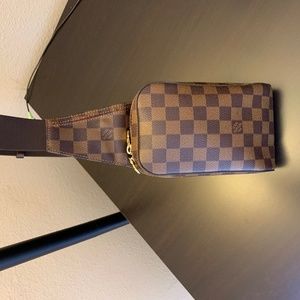 SOLD- LOUIS VUITTON Damier Ebene Authentic